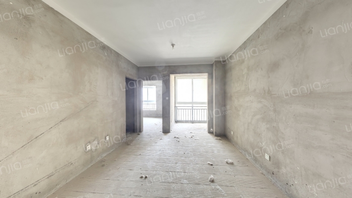 聚隆美墅小区二手房实景图