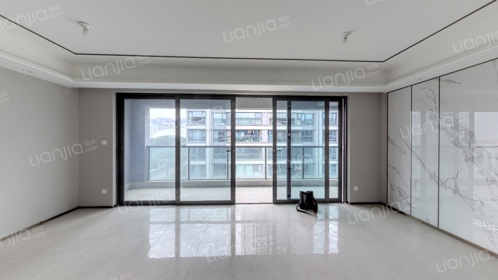 华润润府一期二手房实景图