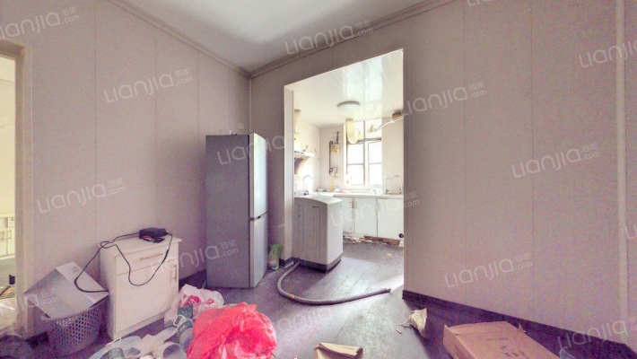 机车厂宿舍二手房实景图