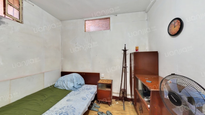 西七路六谷庄15号二手房实景图