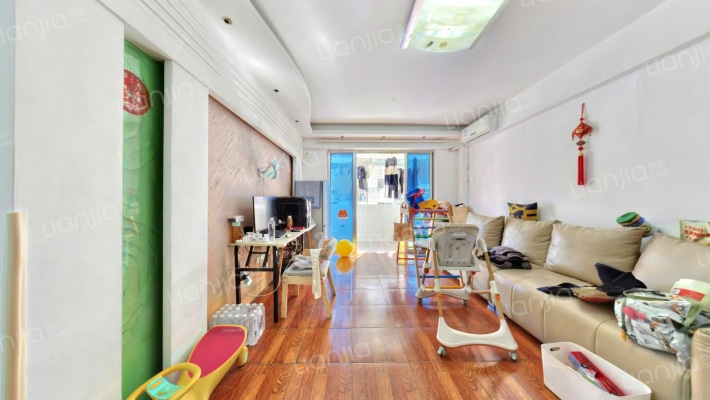 泰华花园二手房实景图