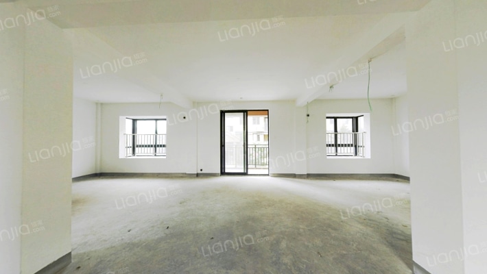 云龙嘉苑三期二手房实景图