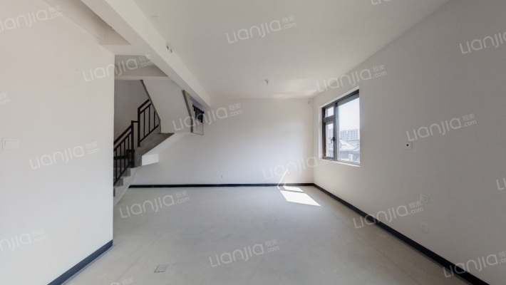 龙湖春江天玺北区二手房实景图