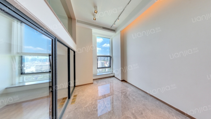 绿地商业中心二手房实景图