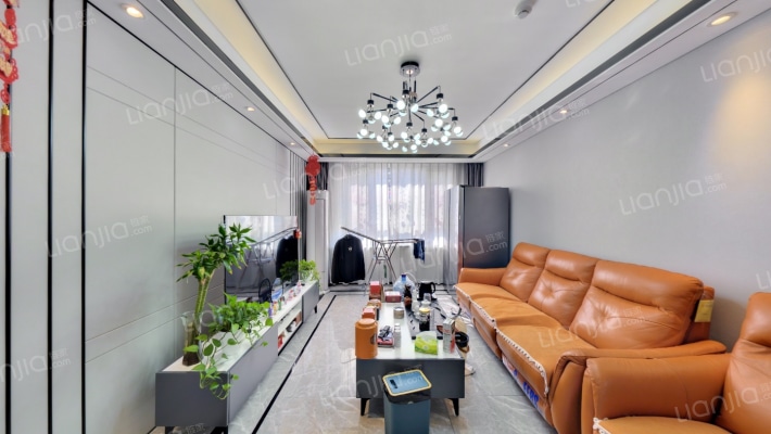 中海龙玺B区二手房实景图