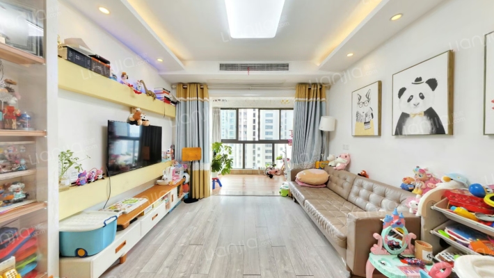 绿地中央广场三期二手房实景图