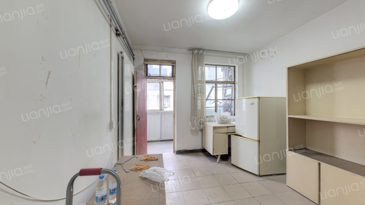 勤劳街甲院二手房实景图