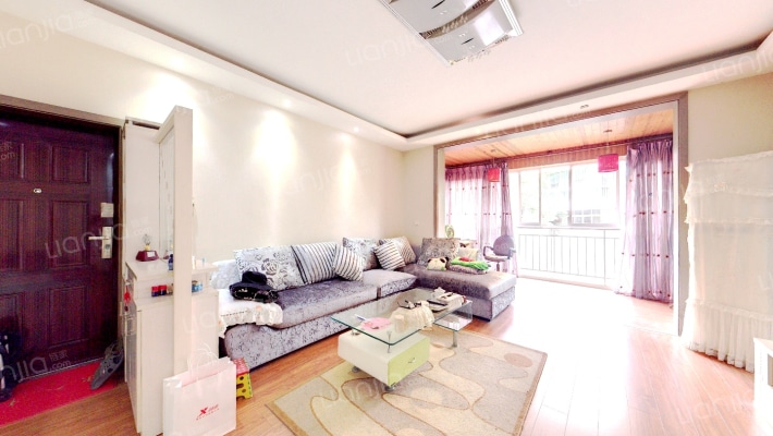 麓兰春都二手房实景图