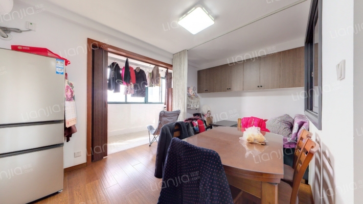 江虹小区二手房实景图