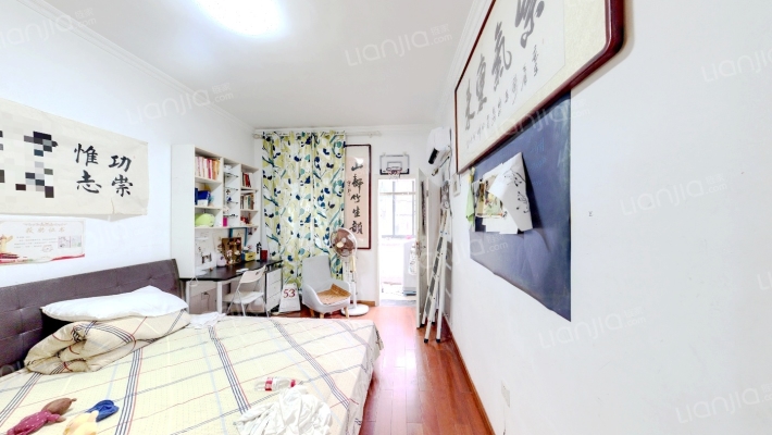 安庆路169号二手房实景图