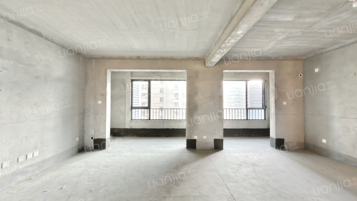 金鹏壹品天成二手房实景图