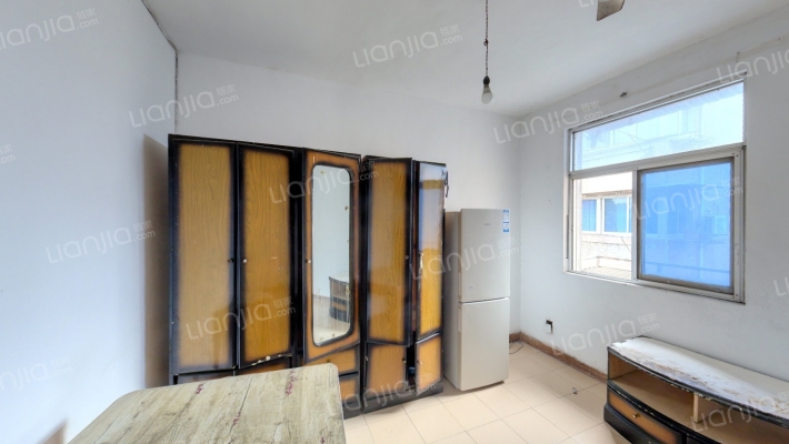 宜铜新村二手房实景图