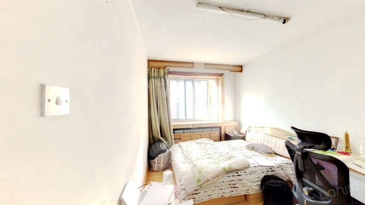 东北师大附中家属楼二手房实景图