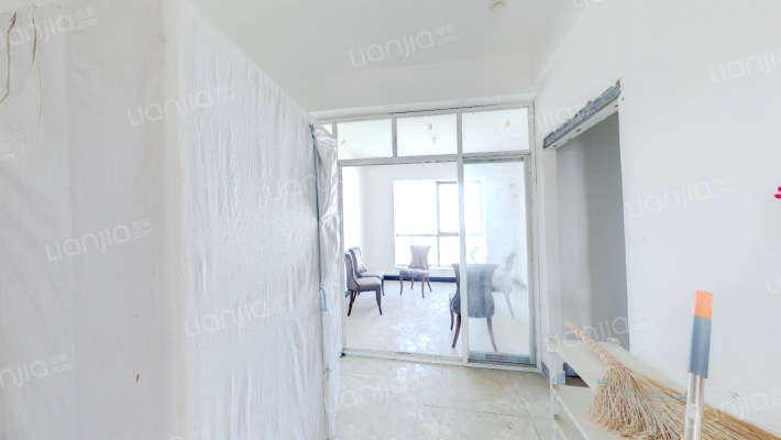 宝利国际二手房实景图