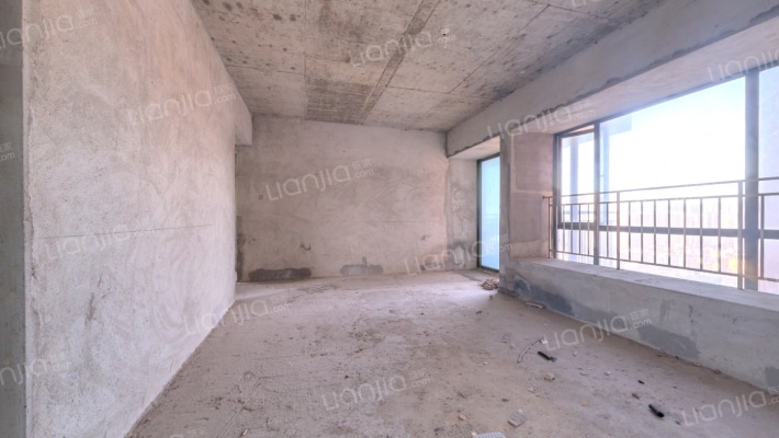 华彩公馆二手房实景图