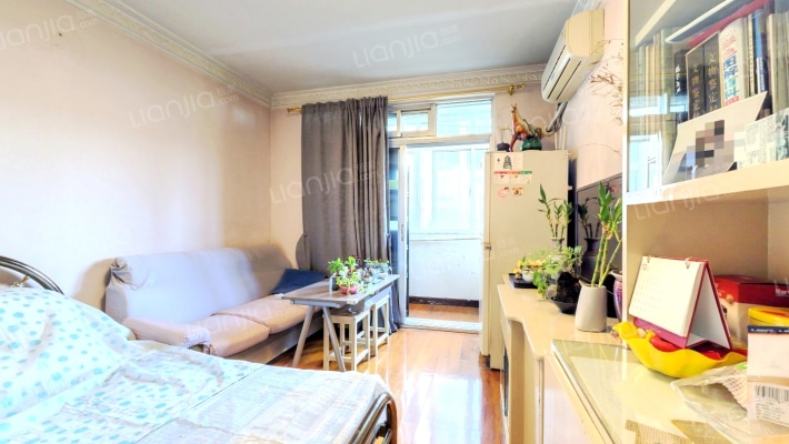 中东小区二手房实景图