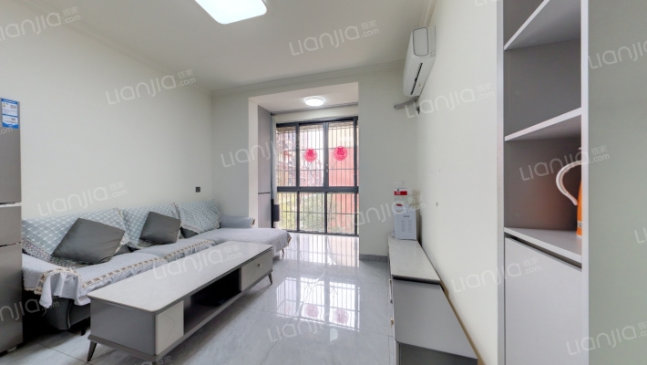 金顿小镇裕丰苑二手房实景图