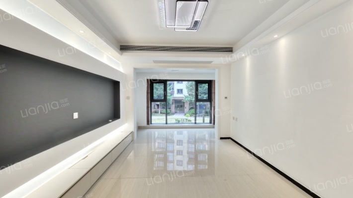 龙光玖龙府二期二手房实景图