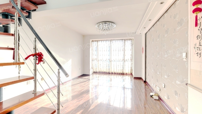 雷明雅阁二手房实景图