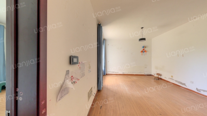 智慧金融城A区二手房实景图