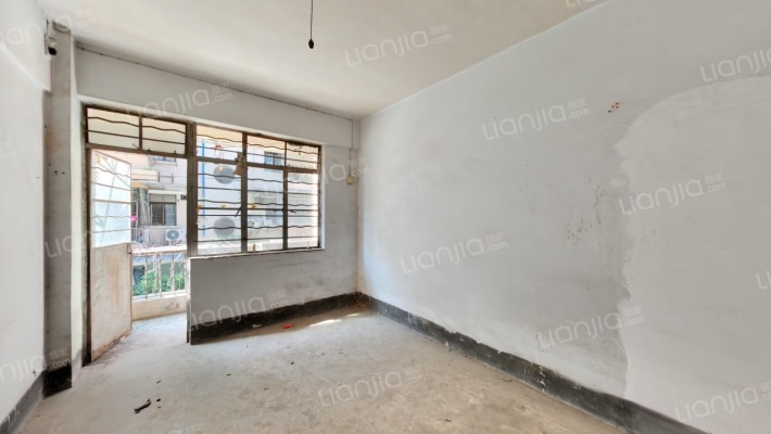 南丽苑二手房实景图