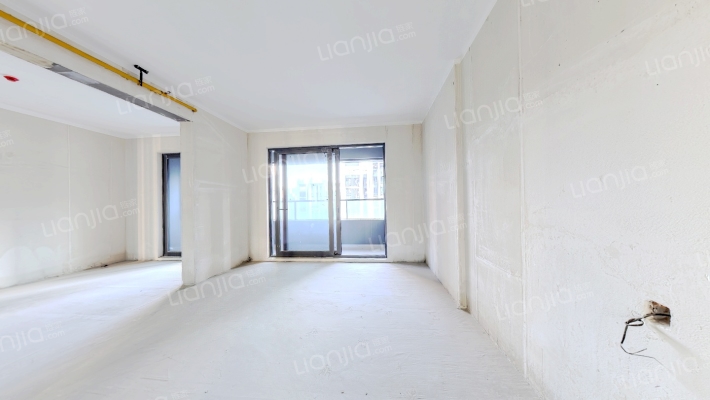 融创玖玺臺二手房实景图