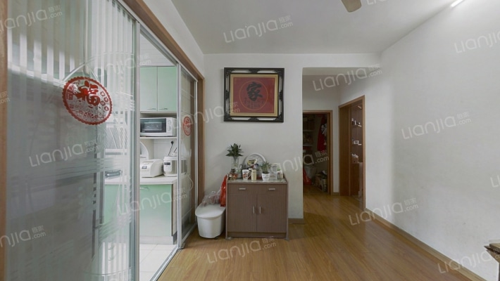 市政小区三区二手房实景图