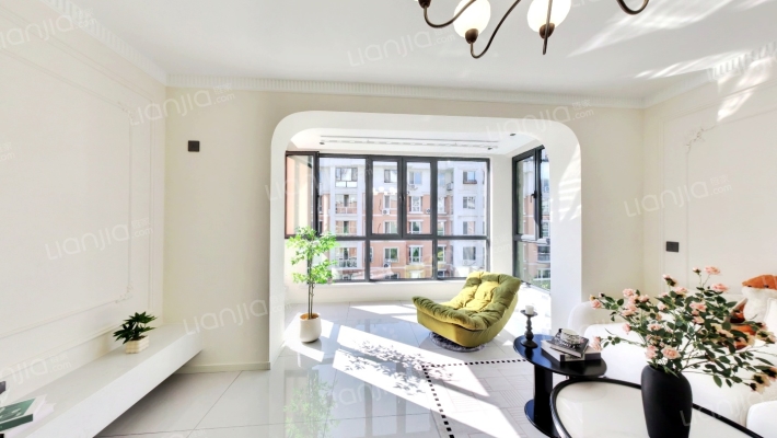 群力新苑西区二手房实景图