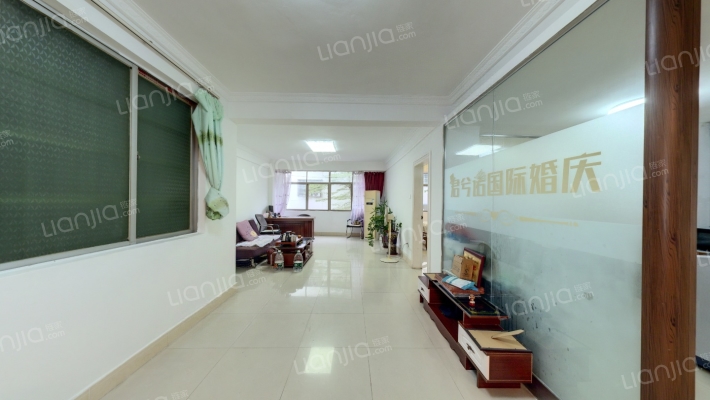 利维公寓二手房实景图