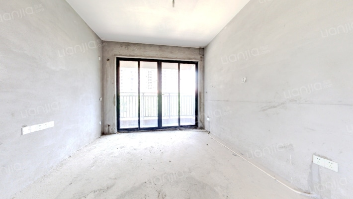 嘉宏锦峯二手房实景图