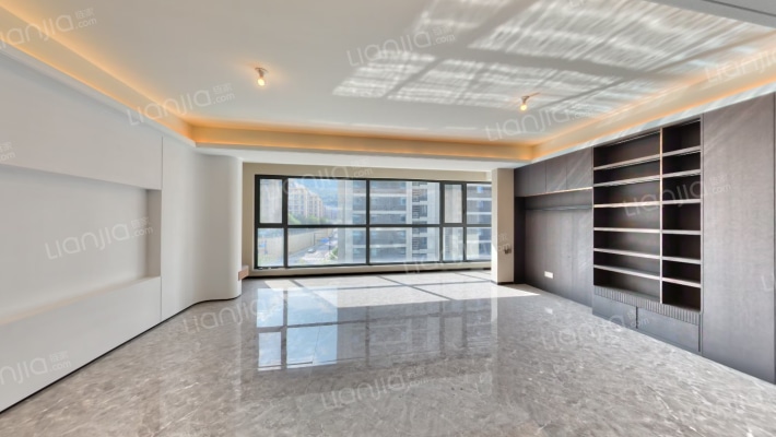 济高云栖府二手房实景图