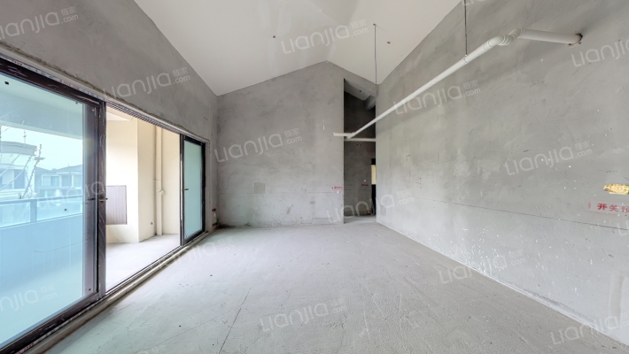 高科江澜礼墅三期二组团二手房实景图