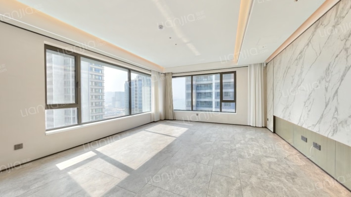 青铁云上观海二手房实景图