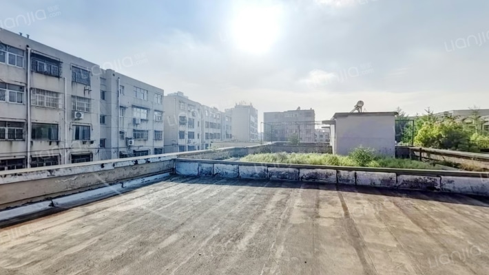 技工学校家属院二手房实景图