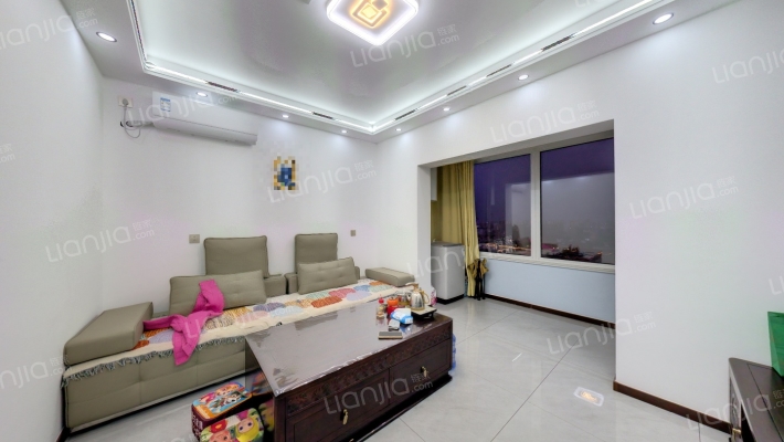 红郡苑二手房实景图