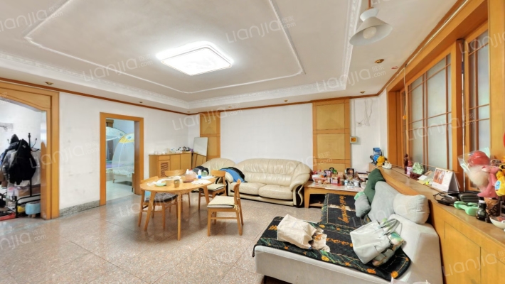 历山路146号二手房实景图