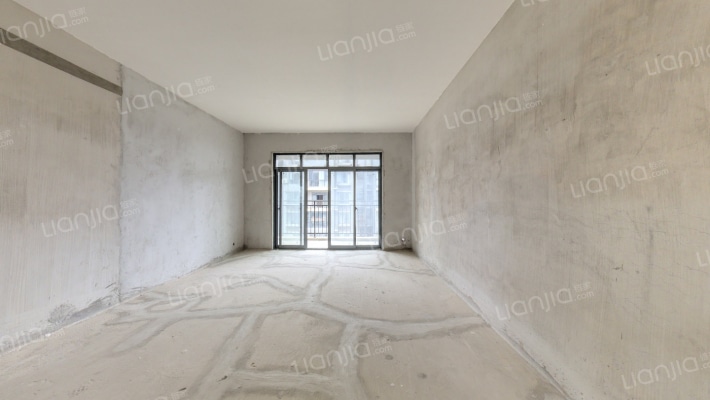 渔龙半湾B区二手房实景图