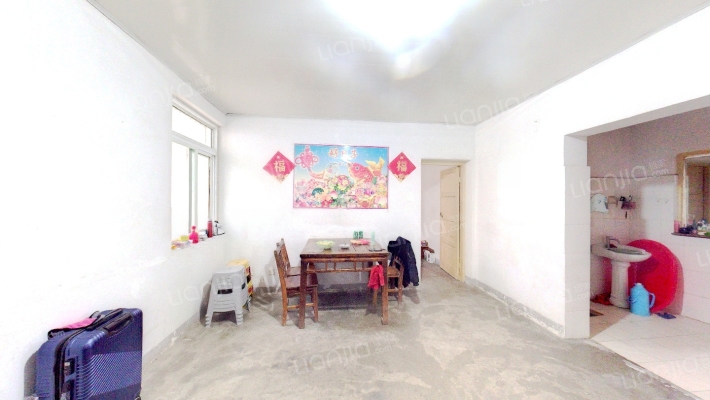 山湖苑东区二手房实景图