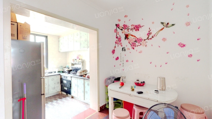 建设路二手房实景图