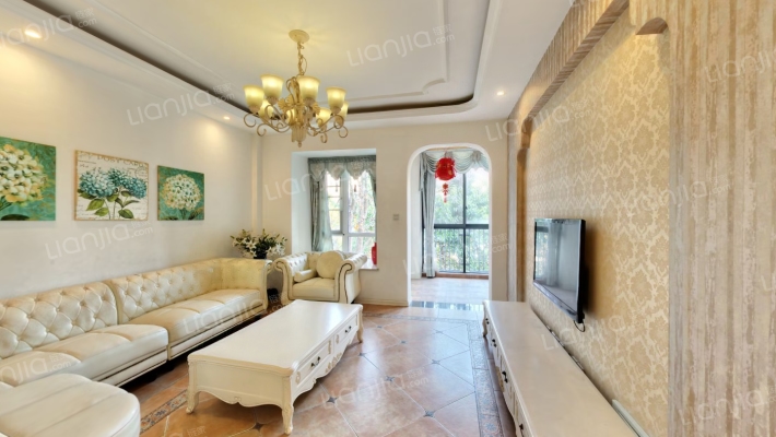 棠湖泊林小镇二手房实景图