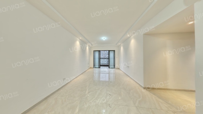 中海左岸岚庭二手房实景图