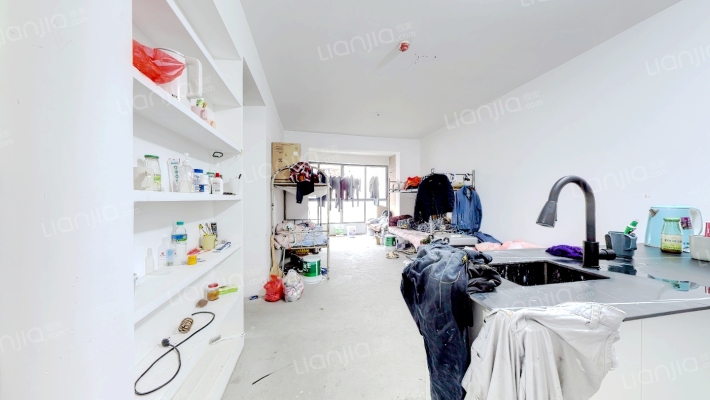 武汉国博新城二期碧园居二手房实景图