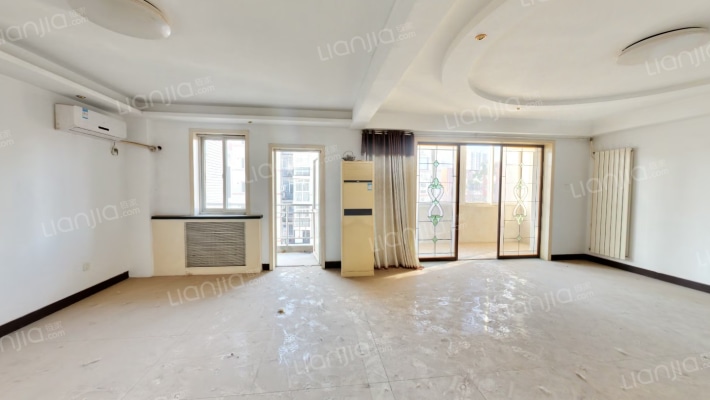 名仕佳苑二手房实景图