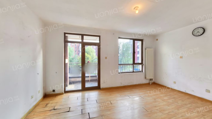 华亭丽园二手房实景图