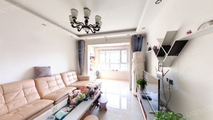 智高常春藤B区二手房实景图