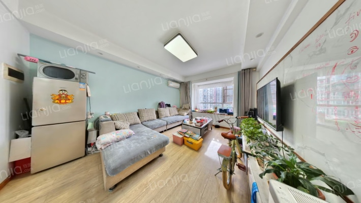 富诗特二手房实景图