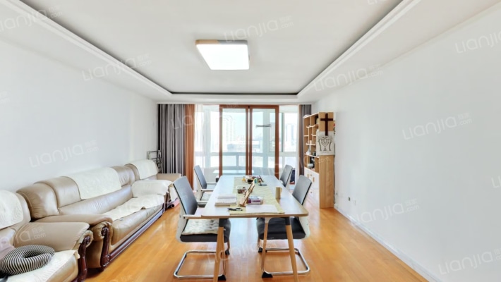 利波莎依得二手房实景图