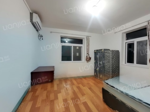 整租·瑞昌路122-134号(双号) 1室0厅 西