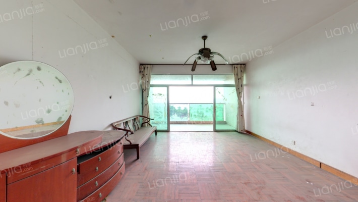 海逸花园二手房实景图