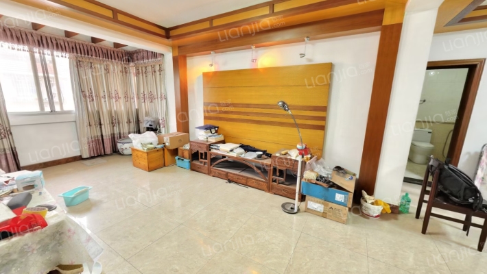 德宽路279号二手房实景图